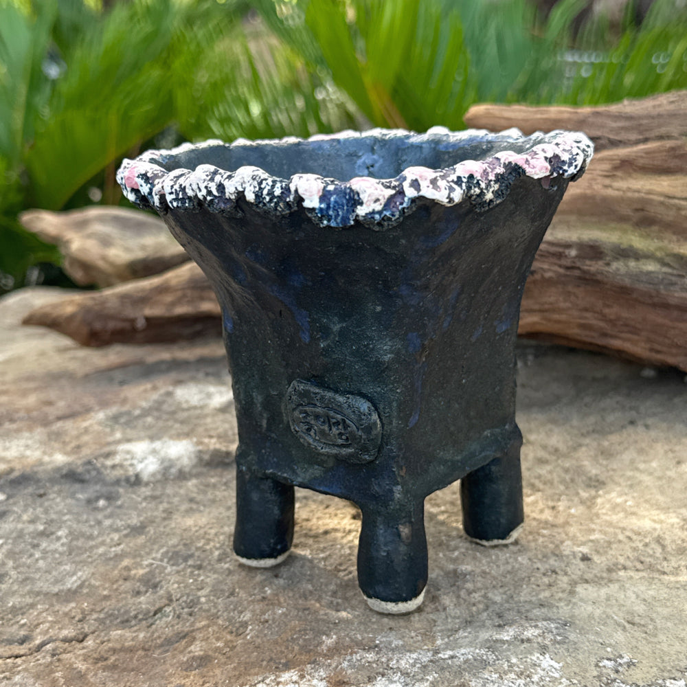 Jurian Handcrafted Pot- Midnight Blue Classic Taper