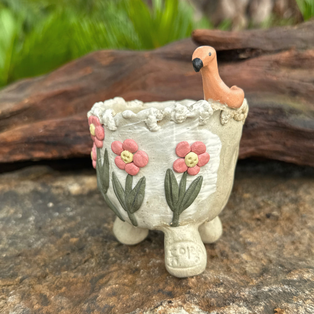 Jurian Handcrafted Pot- Flamingo