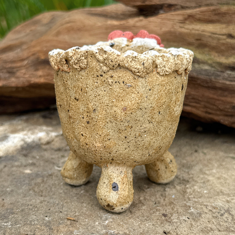 Jurian Handcrafted Pot- Bouquet of Flowers