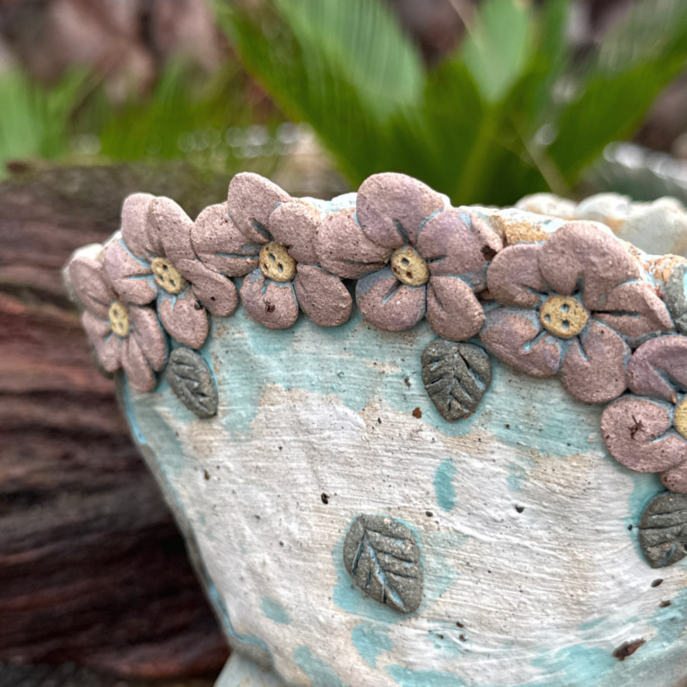 Jurian Handcrafted Pot- Mauve Flower Rim