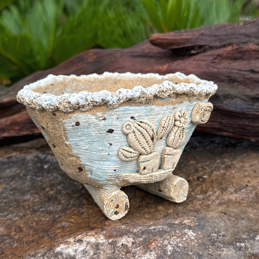 Jurian Handcrafted Pot- Neutral Cacti