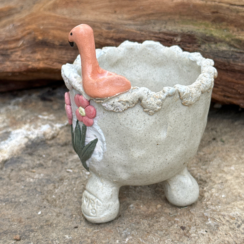 Jurian Handcrafted Pot- Flamingo