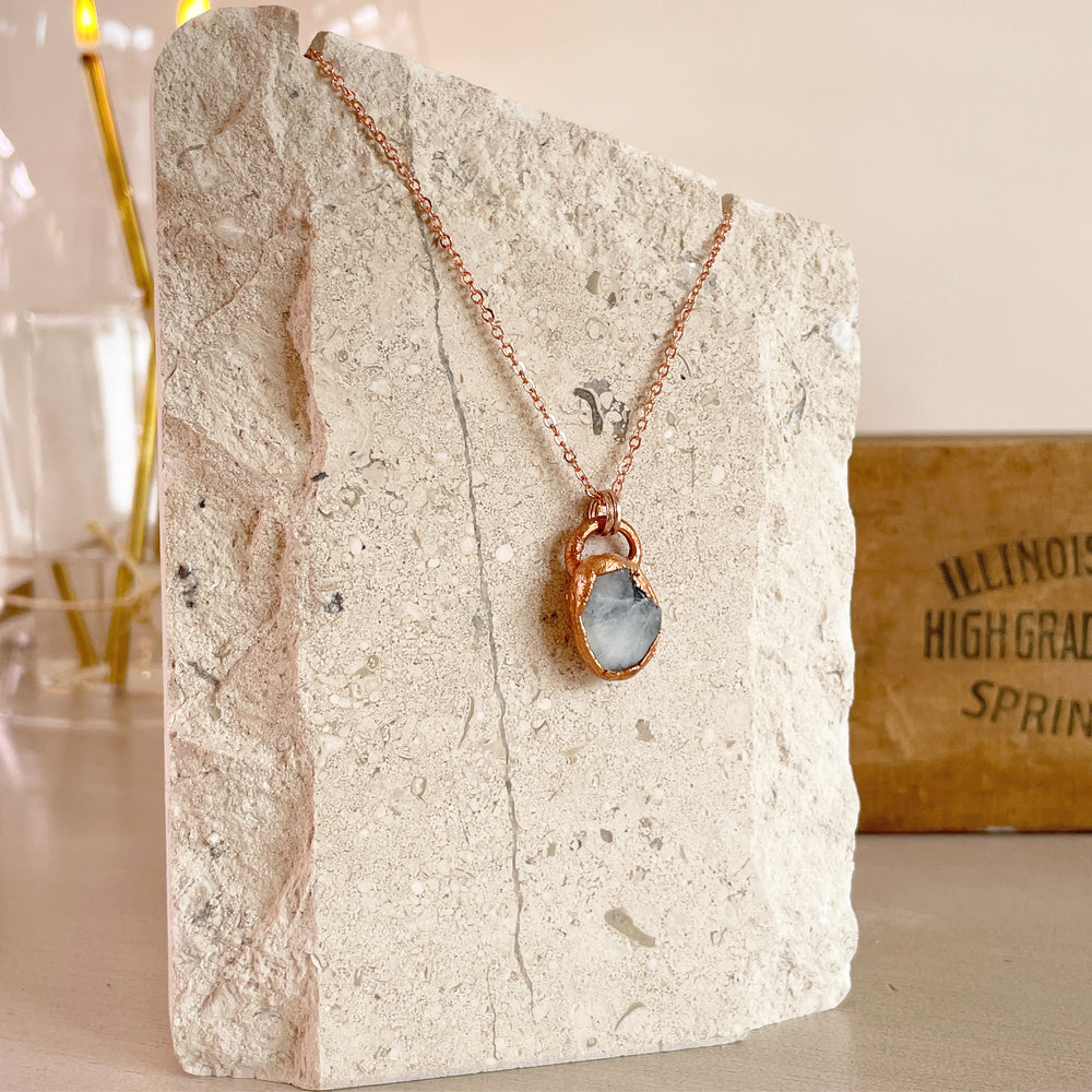 Dainy Moonstone Necklace