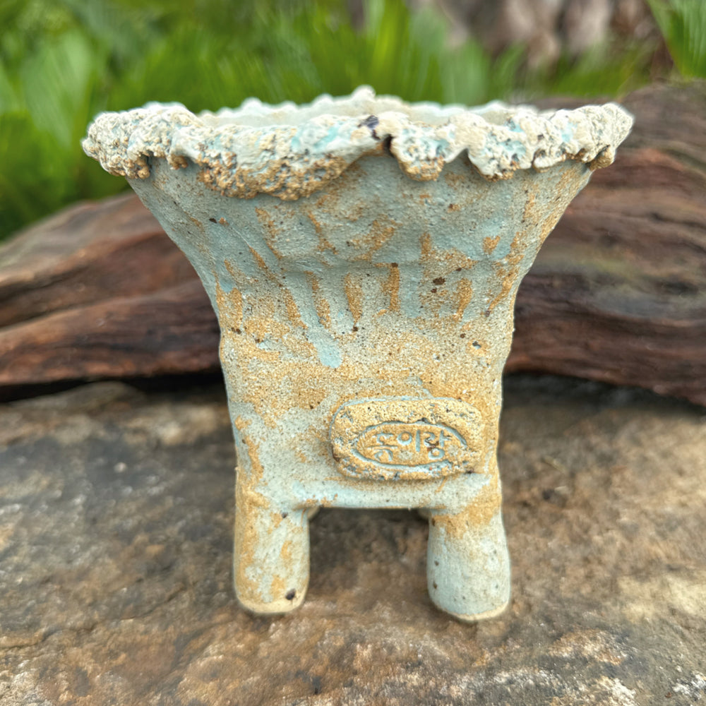 Jurian Handcrafted Pot- Sky Blue Classic Taper