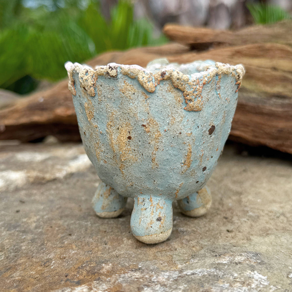 Jurian Handcrafted Pot- Sky Blue Flowers
