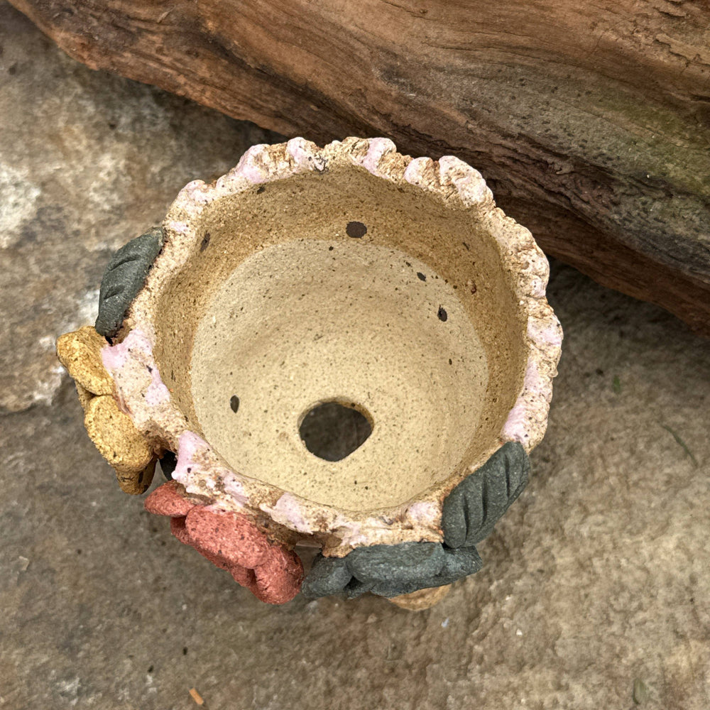 Jurian Handcrafted Pot- Flower Rim