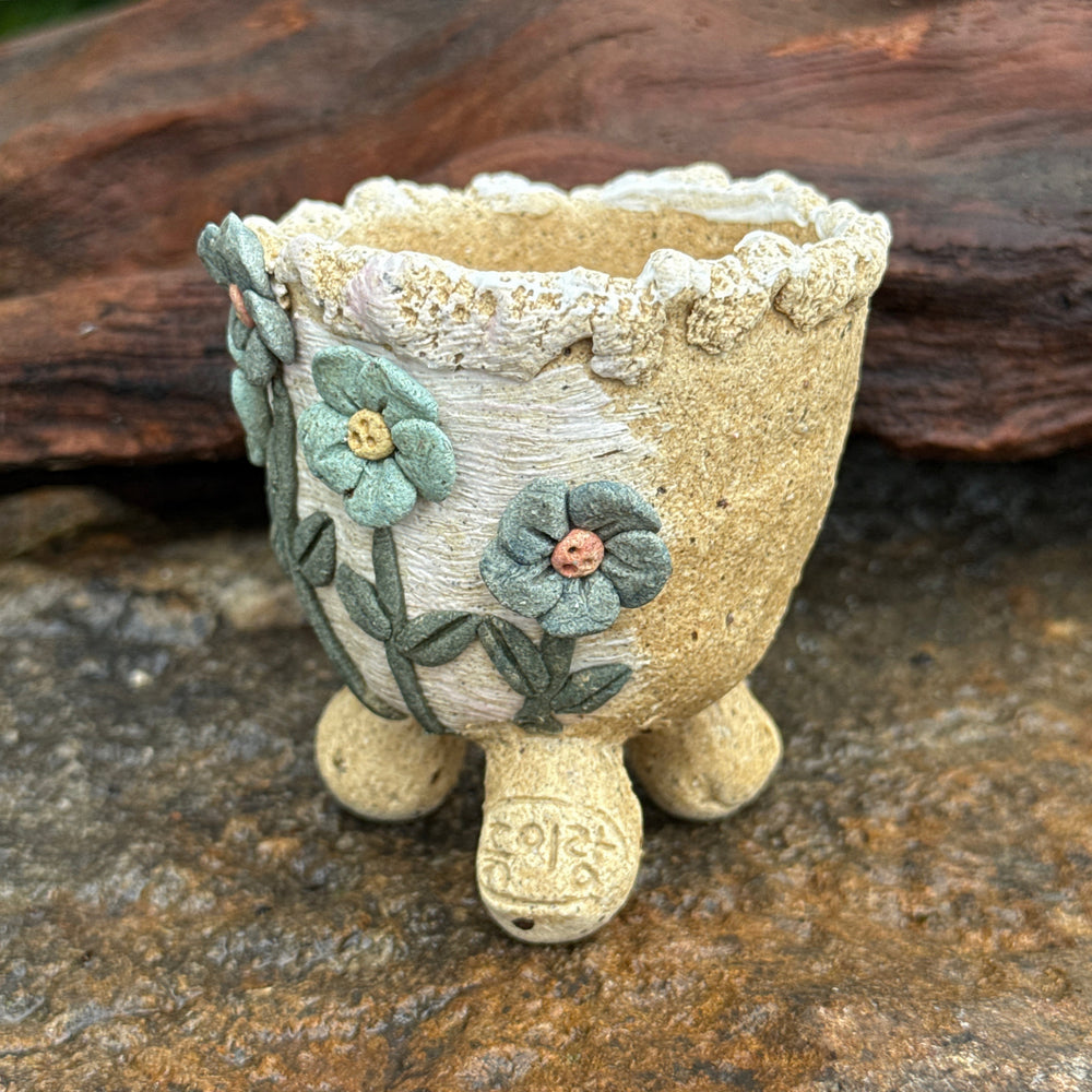 Jurian Handcrafted Pot- Blue Flowers