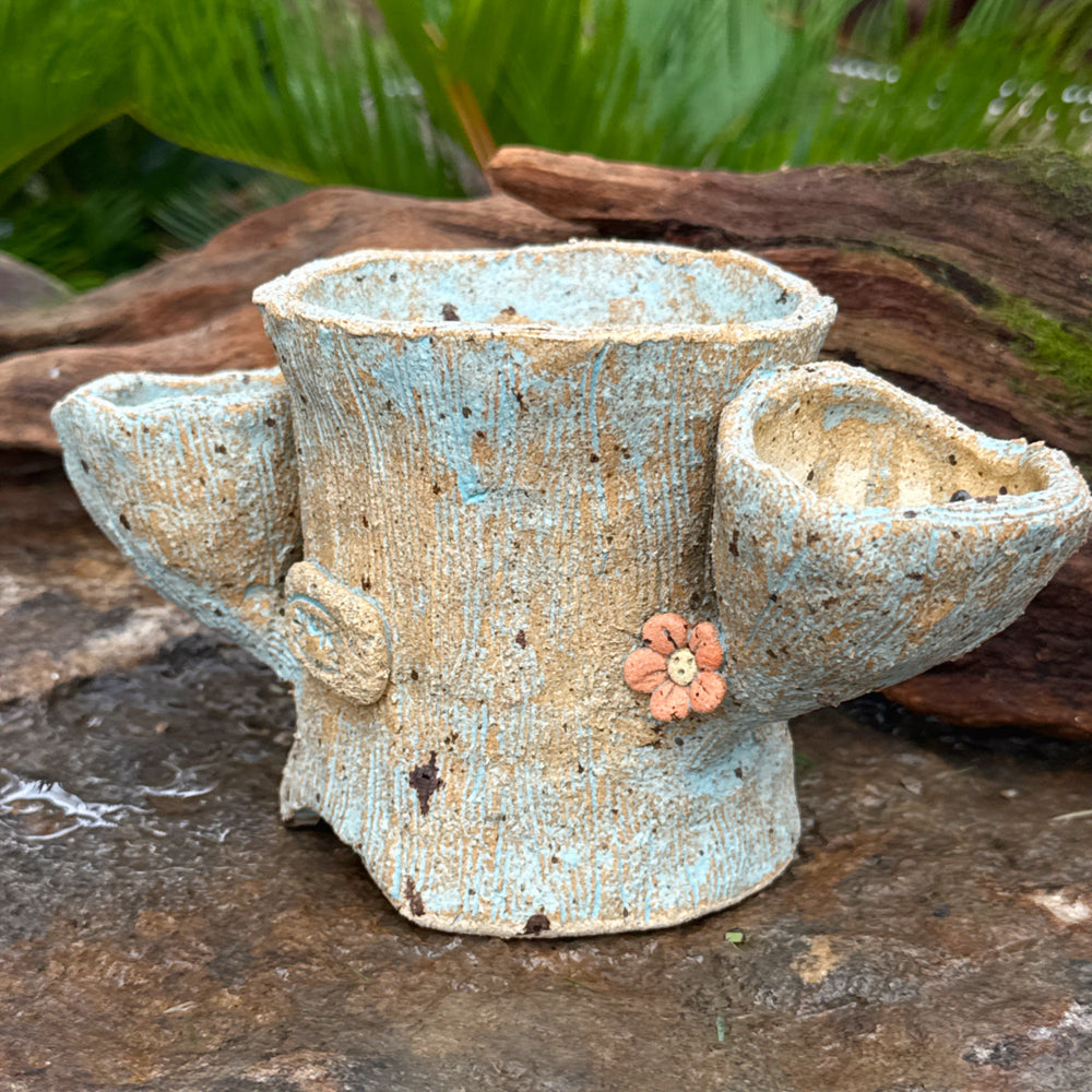 Jurian Handcrafted Pot- Three Hole Planter