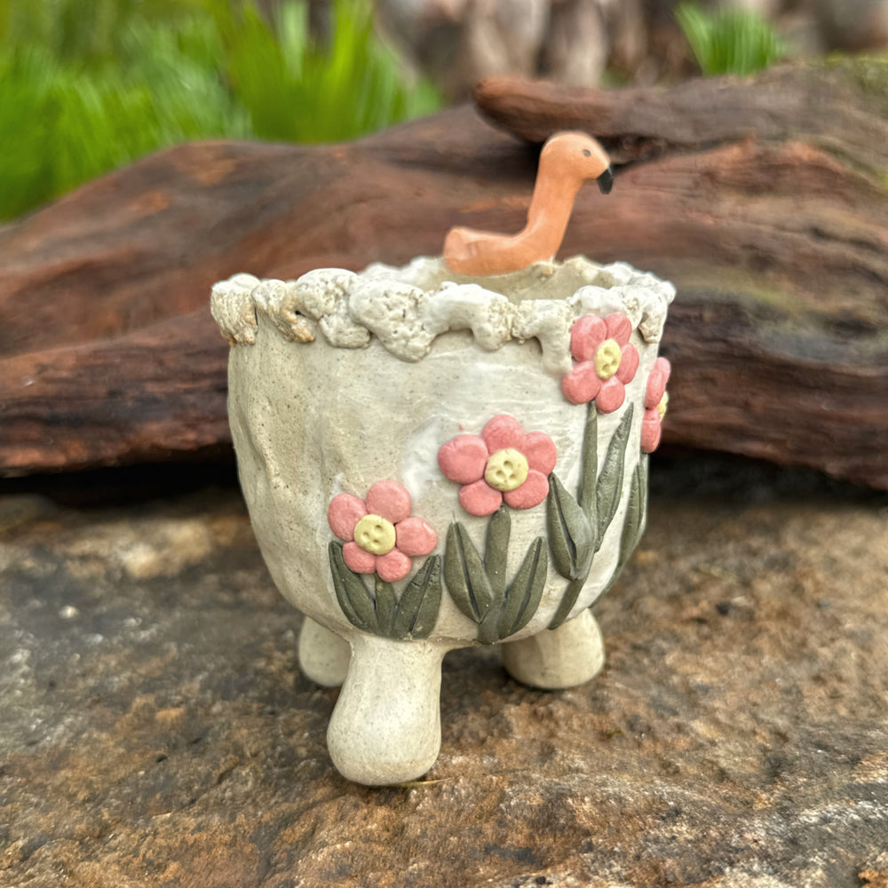 Jurian Handcrafted Pot- Flamingo