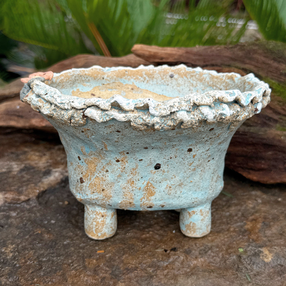 Jurian Handcrafted Pot- Sky Blue Short Oval