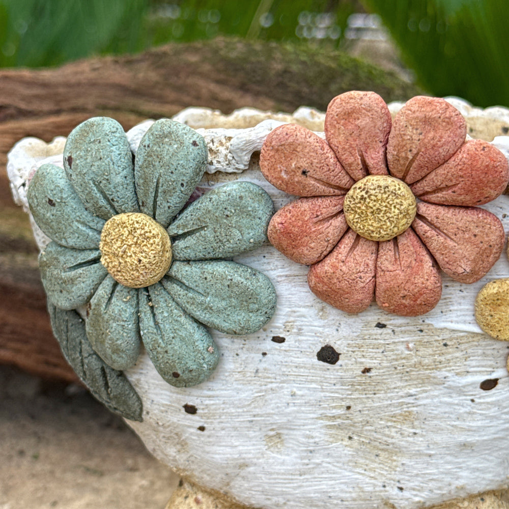 Jurian Handcrafted Pot- Trio of Flowers on Ivory