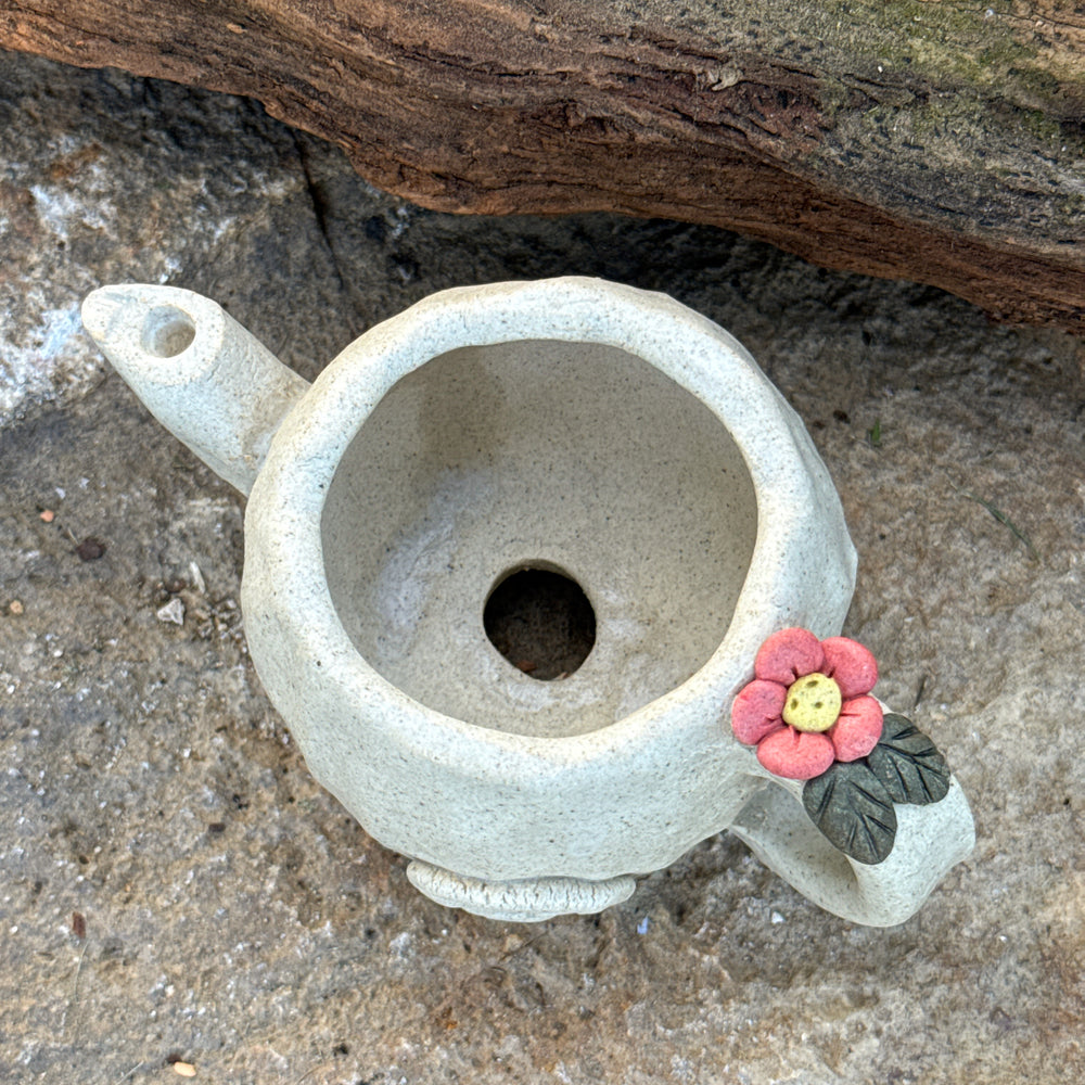 Jurian Handcrafted Teapot