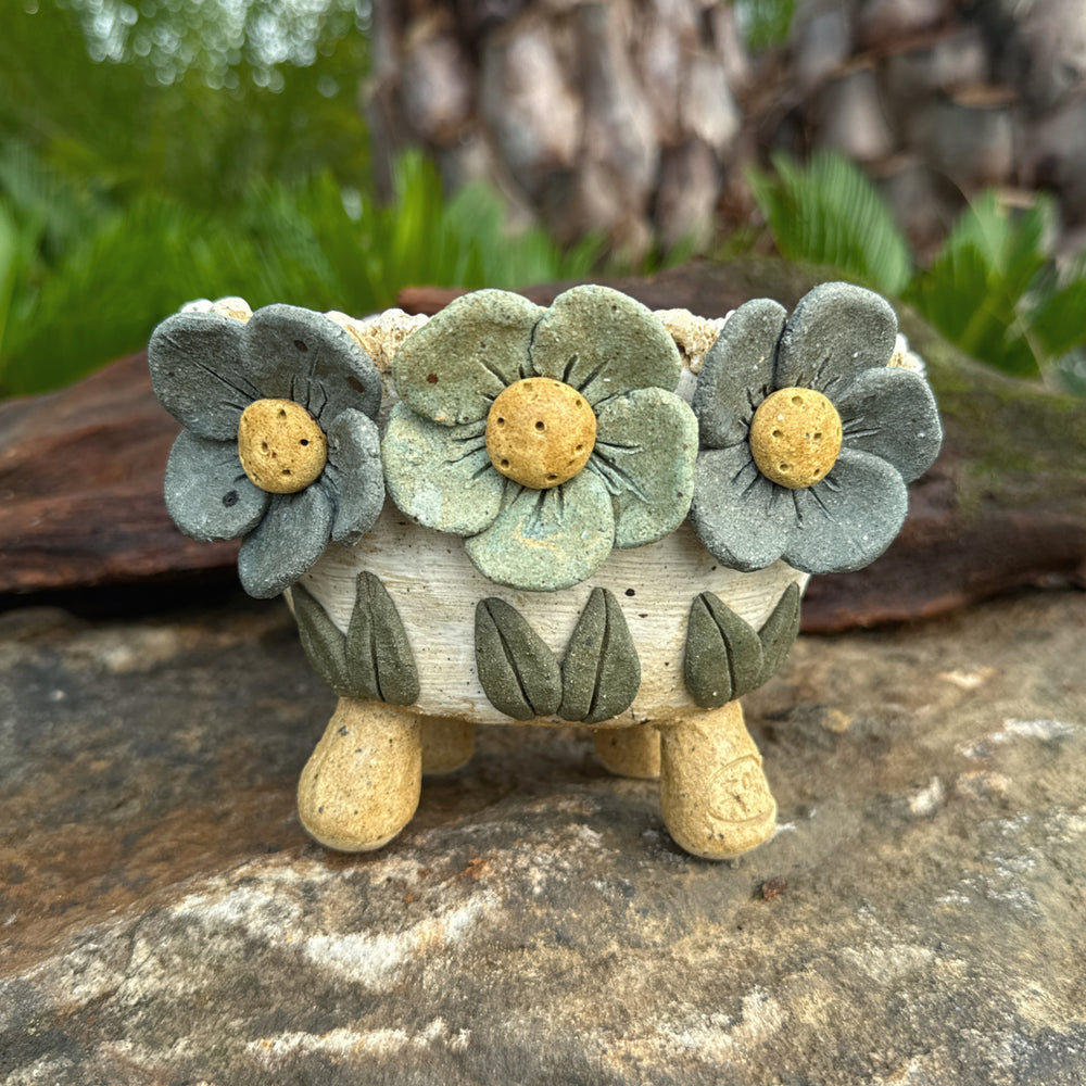 Jurian Handcrafted Pot- Trio of Blue Flowers