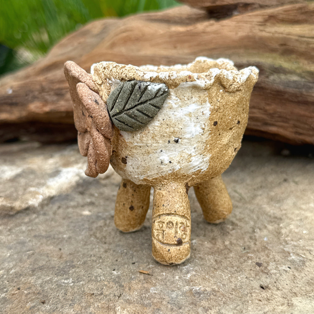 Jurian Handcrafted Pot- Neutral Flower