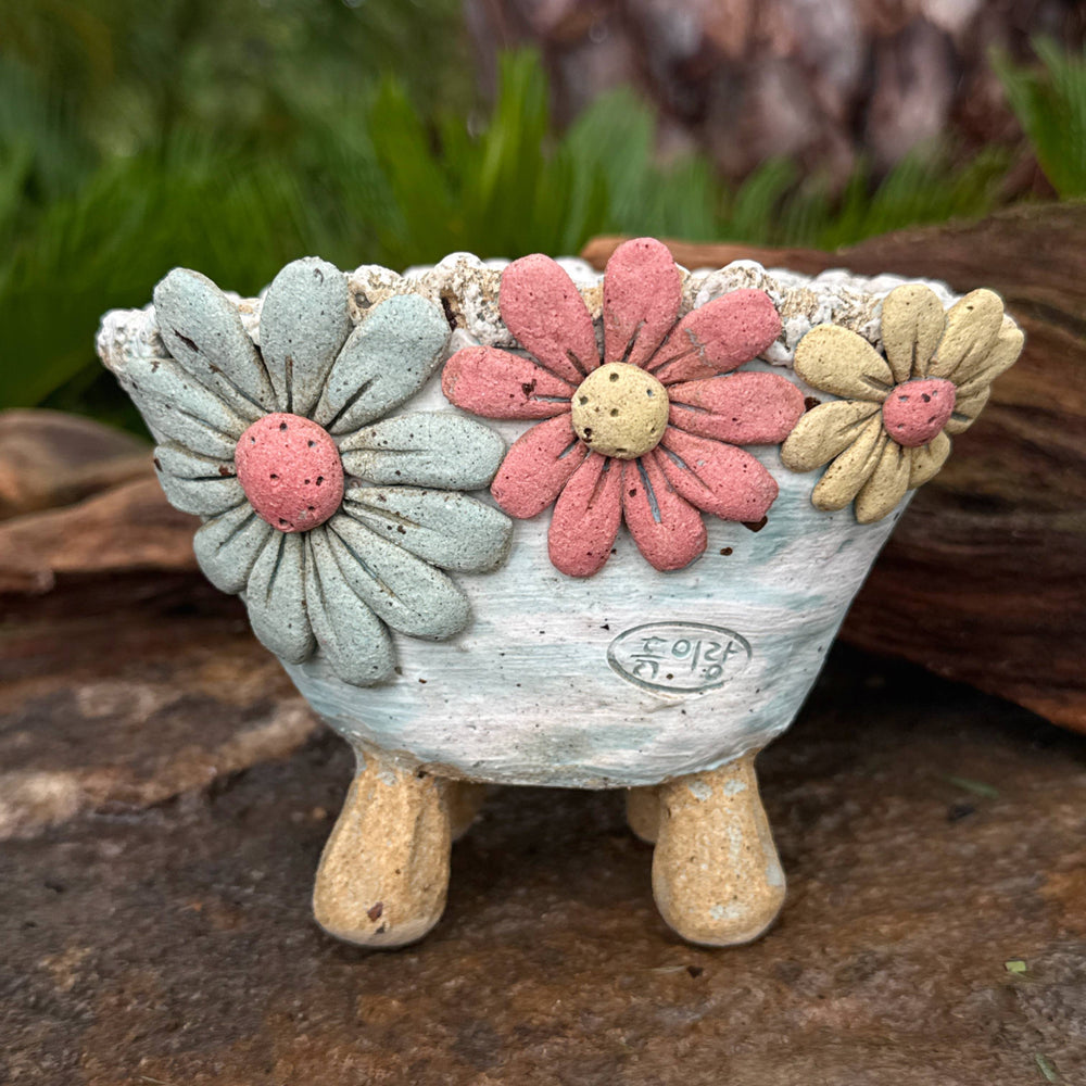 Jurian Handcrafted Pot- Sky Blue Flowers