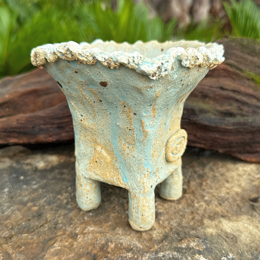 Jurian Handcrafted Pot- Sky Blue Classic Taper