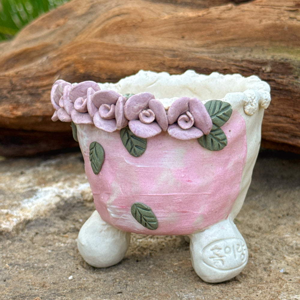 Jurian Handcrafted Pot- Lavender Flower Rim
