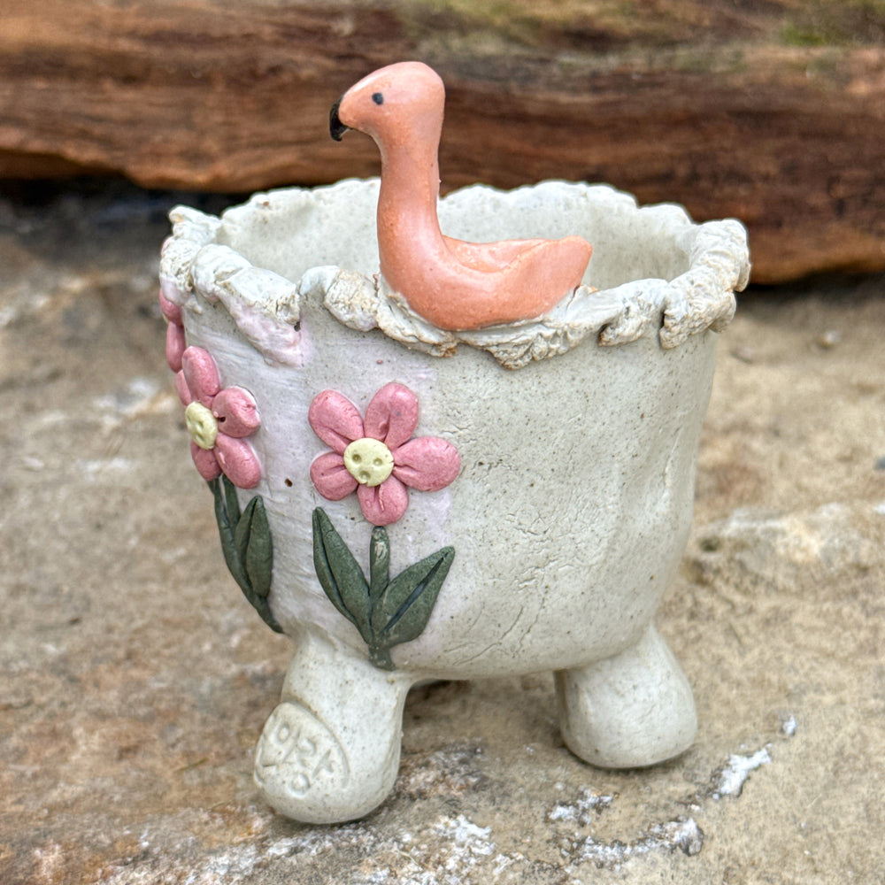 Jurian Handcrafted Pot- Flamingo
