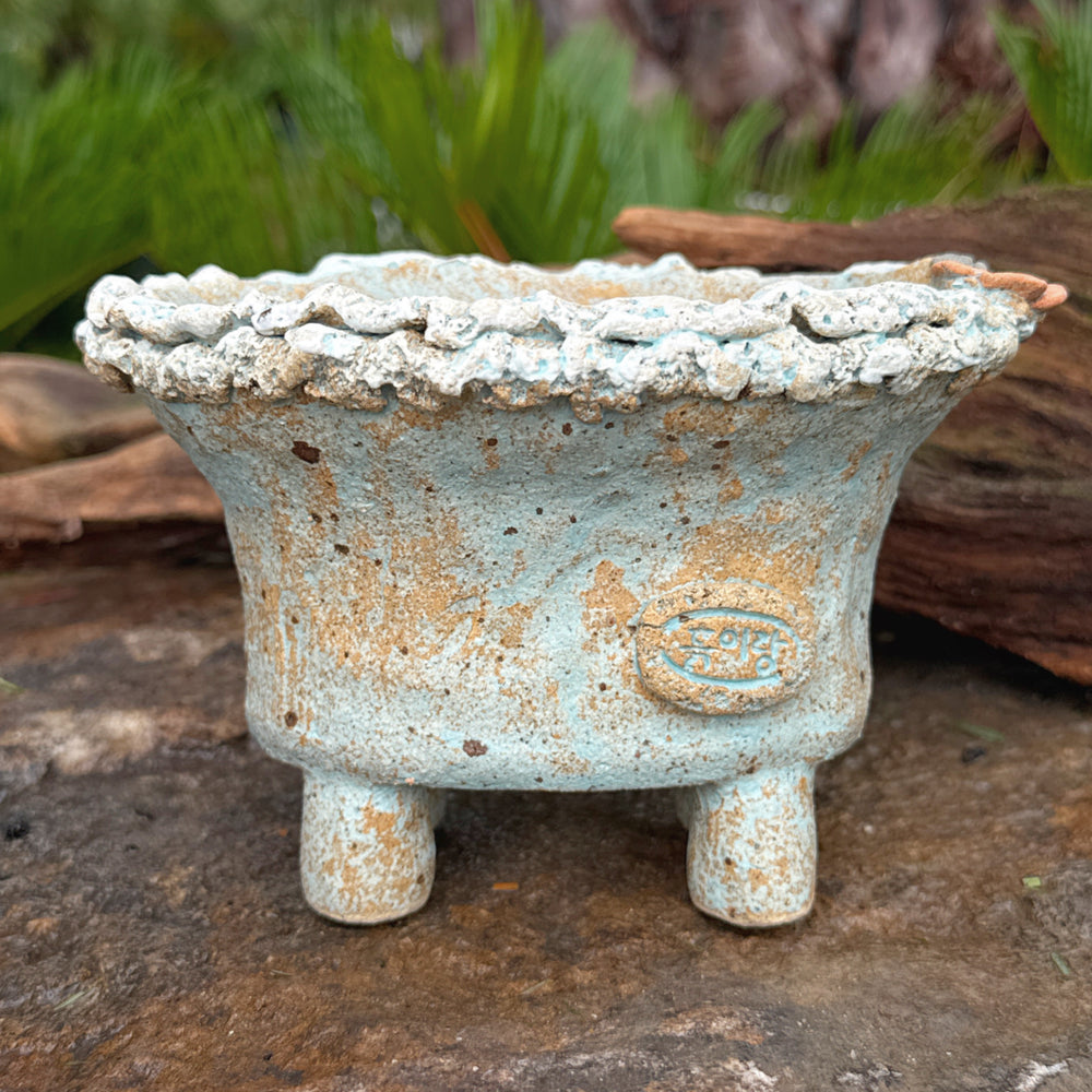 Jurian Handcrafted Pot- Sky Blue Short Oval