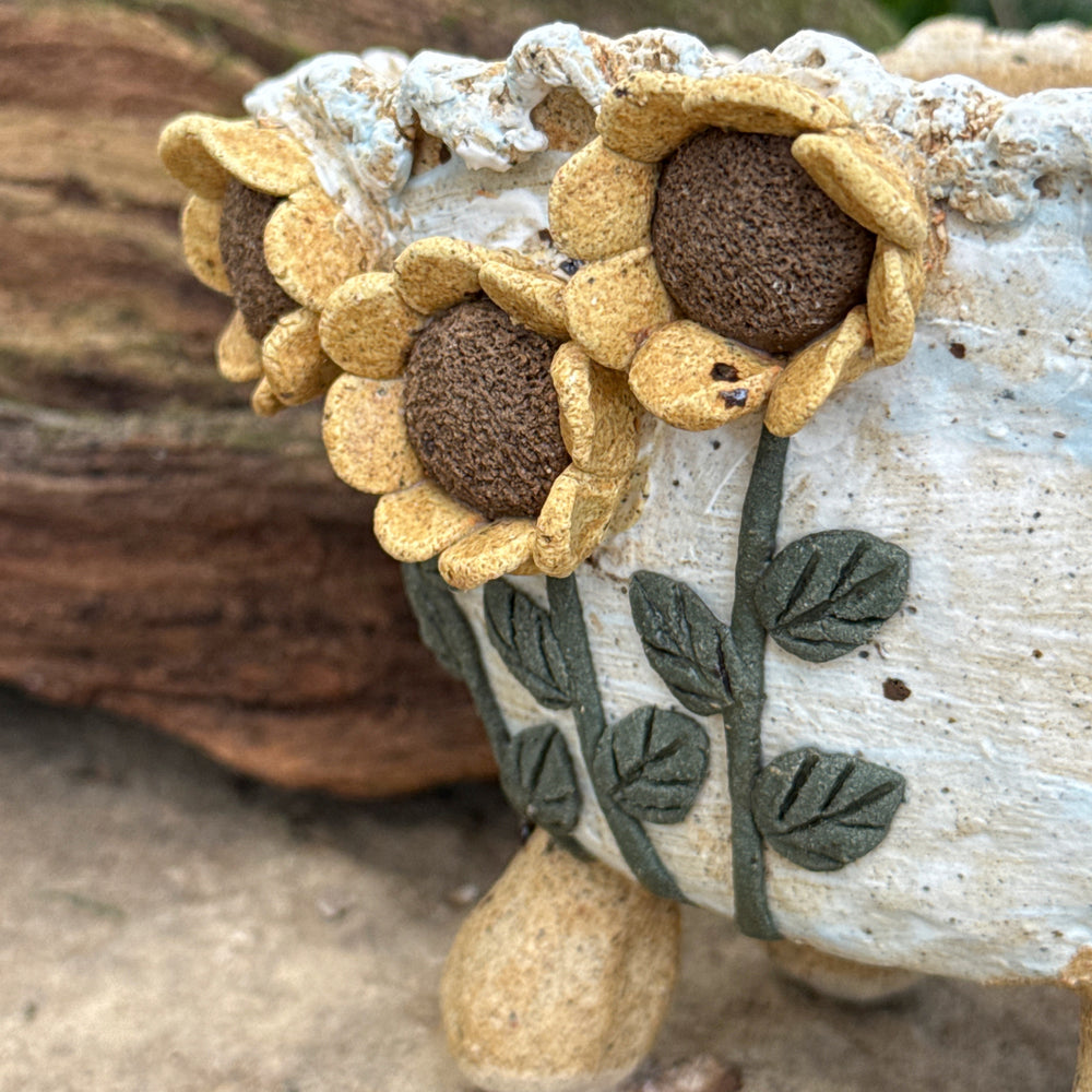 Jurian Handcrafted Pot- Sunflowers