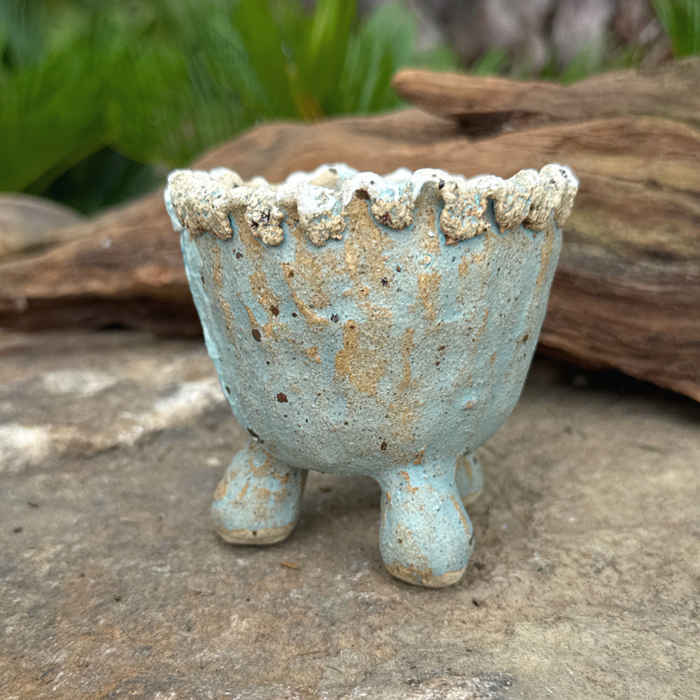 Jurian Handcrafted Pot- Sky Blue Flowers