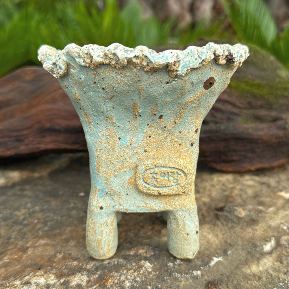 Jurian Handcrafted Pot- Sky Blue Classic Taper