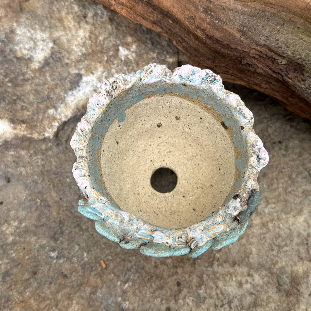 Jurian Handcrafted Pot- Sky Blue Flowers