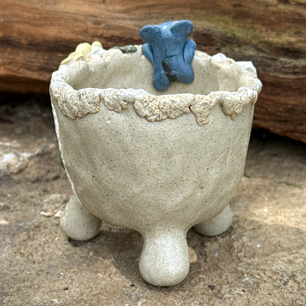 Jurian Handcrafted Pot- Blue Mouse
