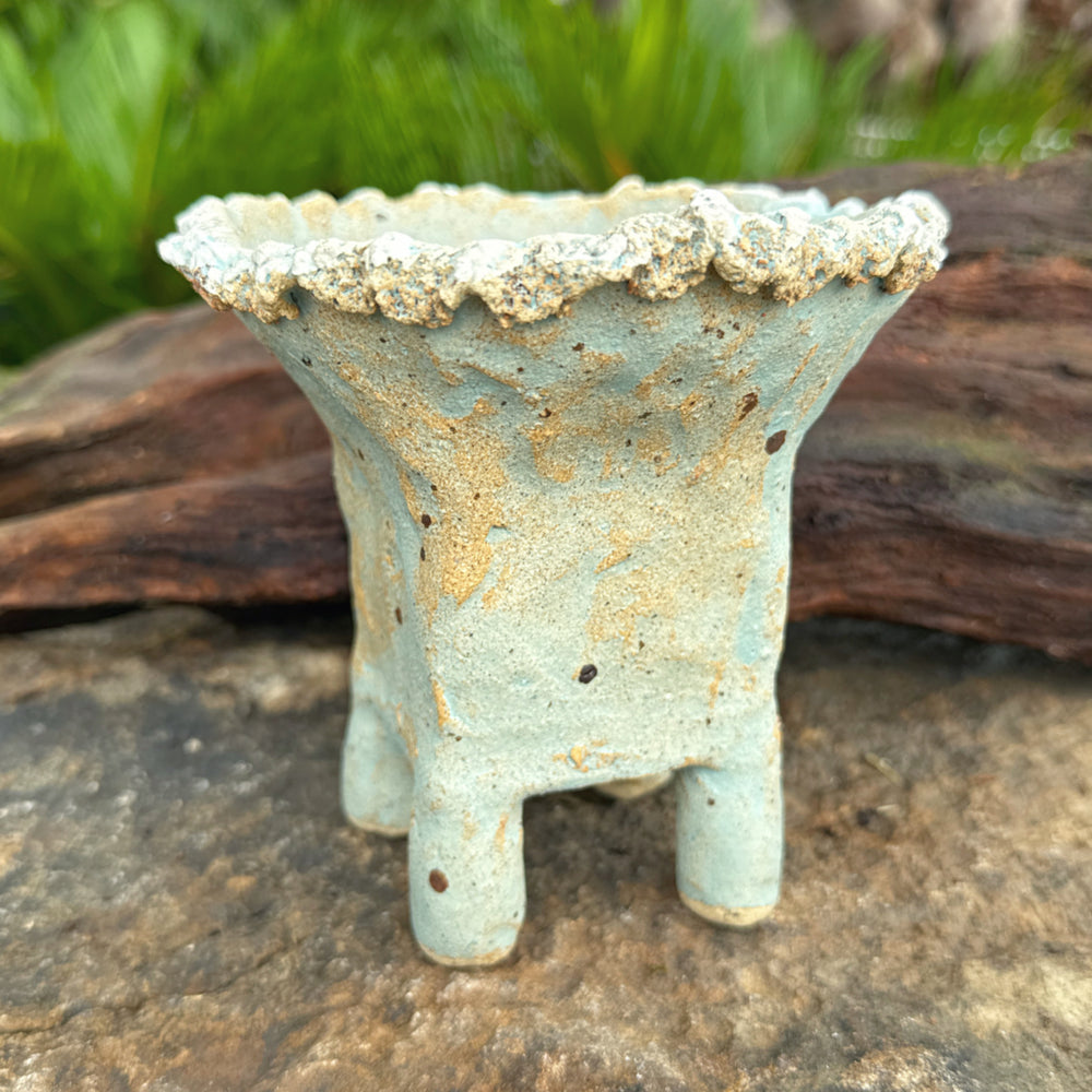 Jurian Handcrafted Pot- Sky Blue Classic Taper