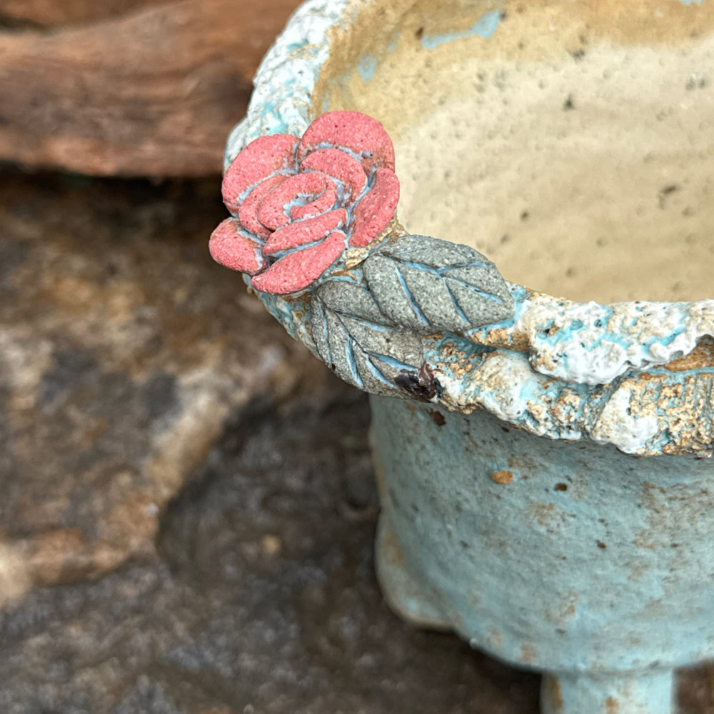 Jurian Handcrafted Pot- Sky Blue Short Oval
