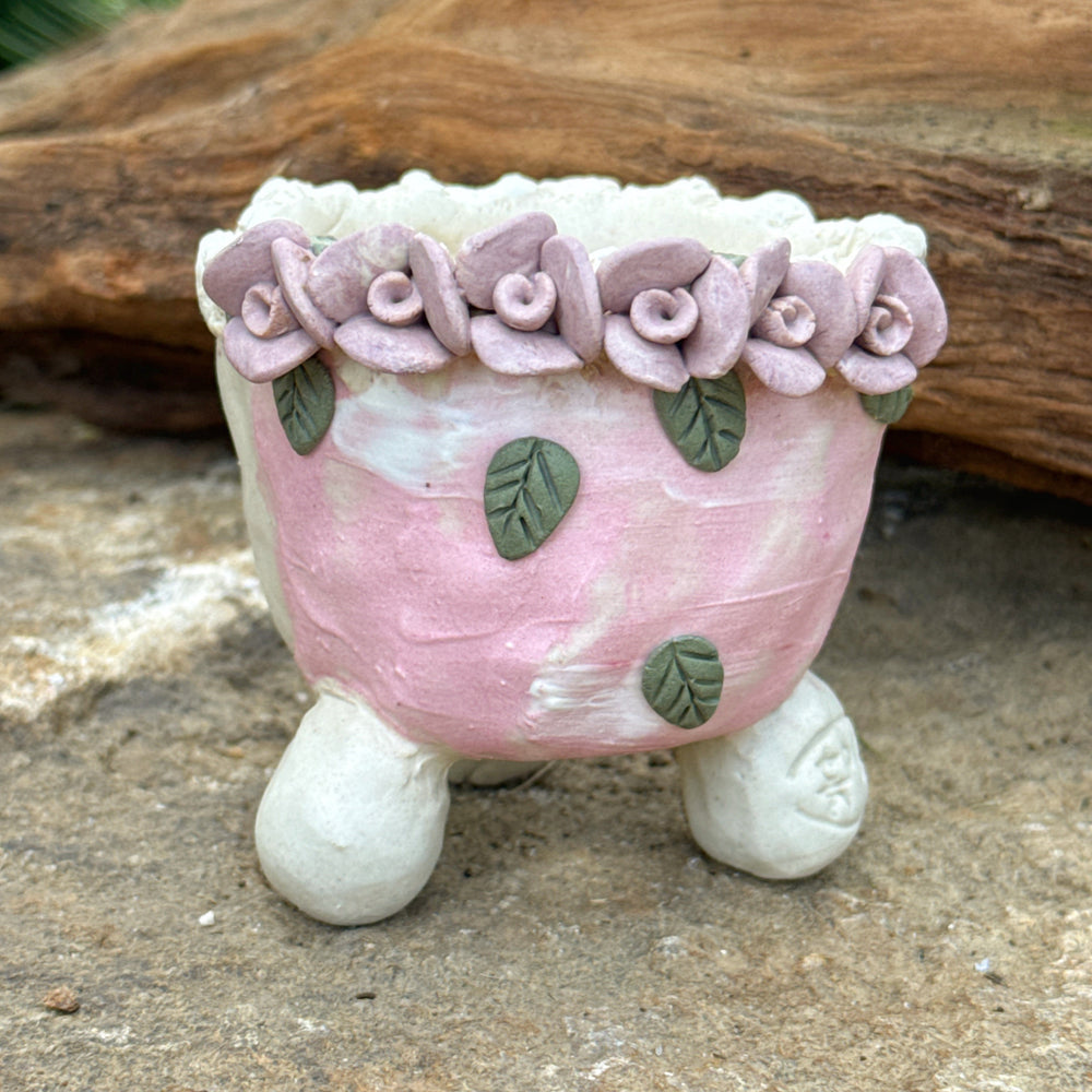 Jurian Handcrafted Pot- Lavender Flower Rim