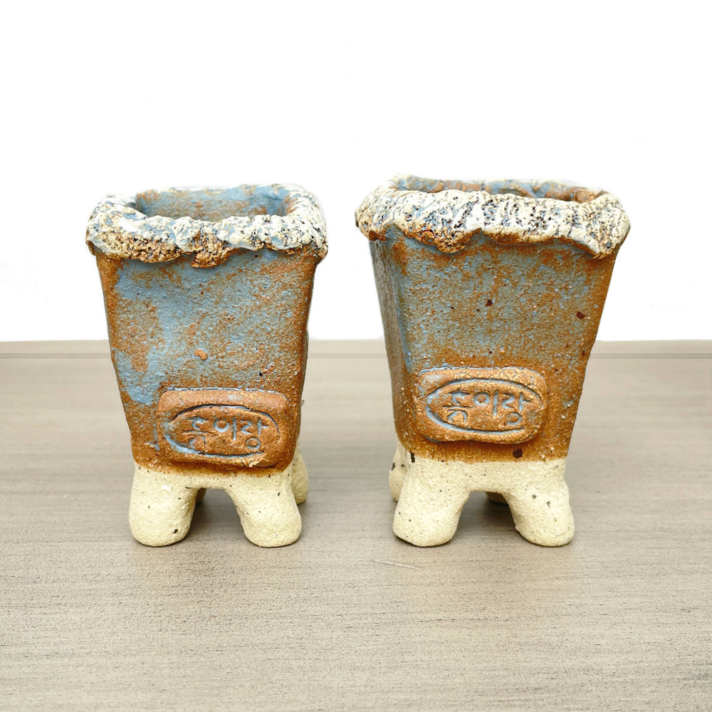 Jurian Mini Pot, Patina Brown, Matte with Pie Edge, (Random)