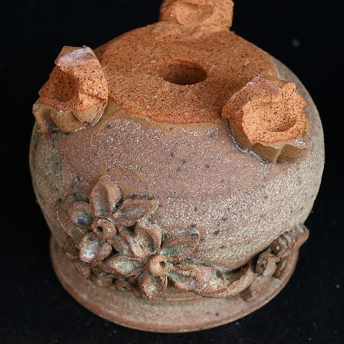 Handcrafted and Handglazed Pottery