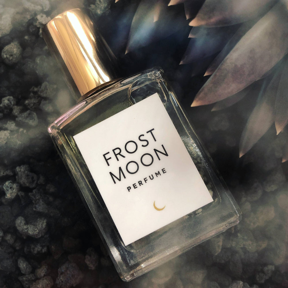 Frost Moon (by Olivine Atelier)